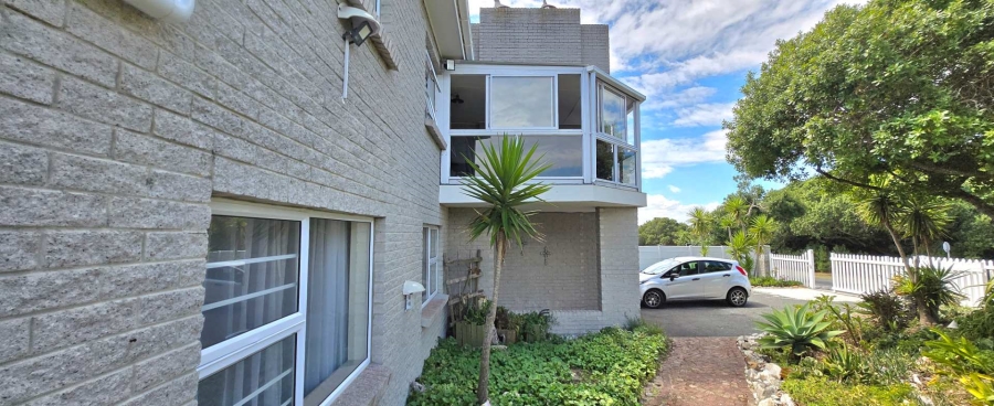 3 Bedroom Property for Sale in Kleinbaai Western Cape